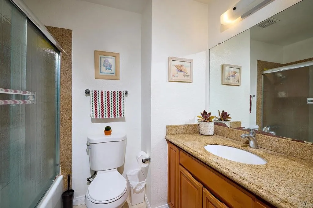 A 4-bedroom well-furnished San Diego apartment for sale